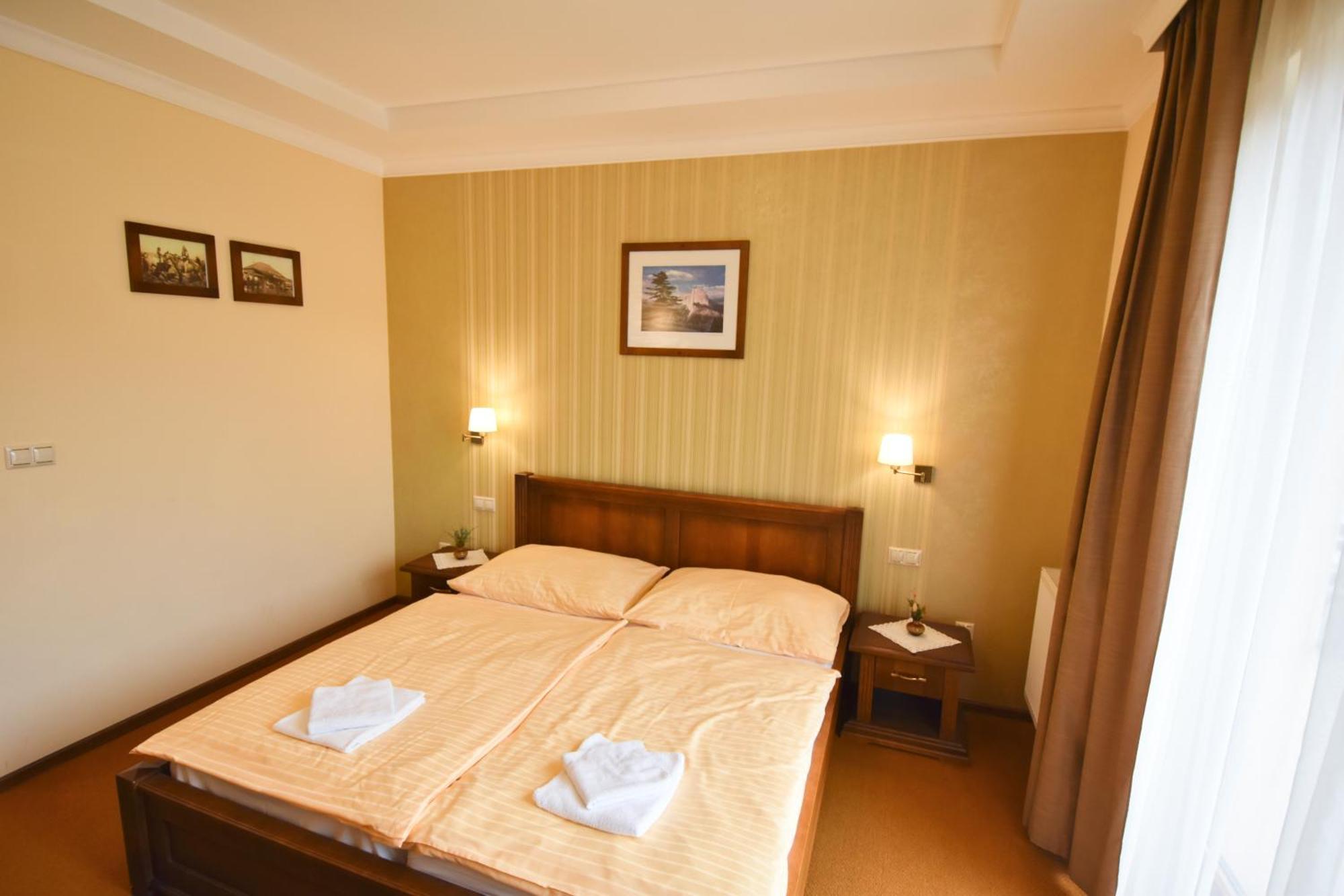 Country Saloon Bela Hotel Ruang foto