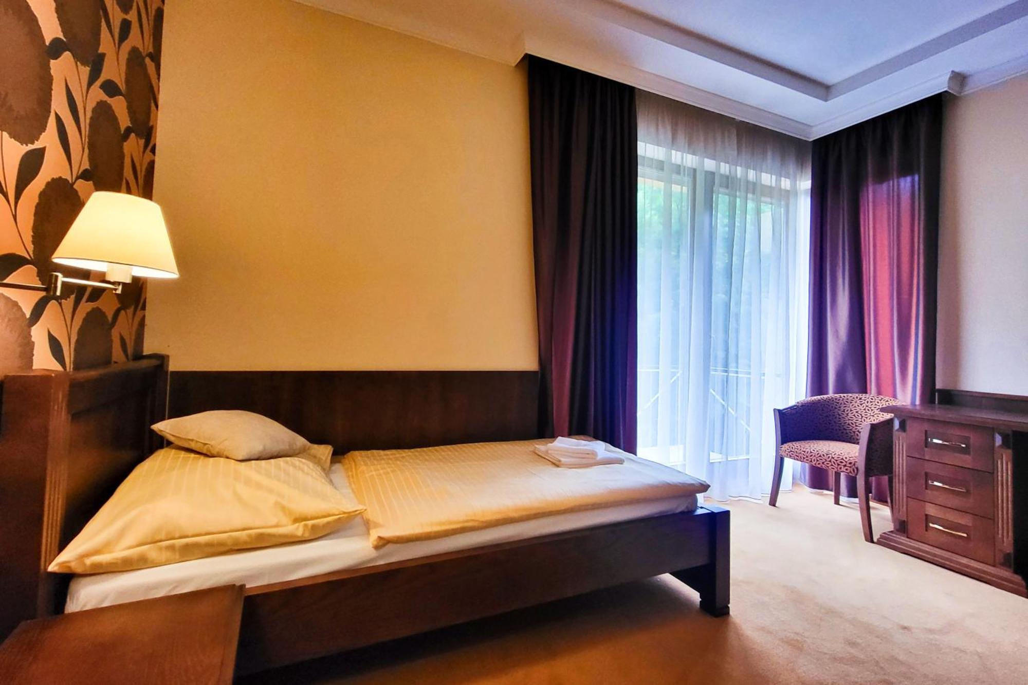 Country Saloon Bela Hotel Ruang foto