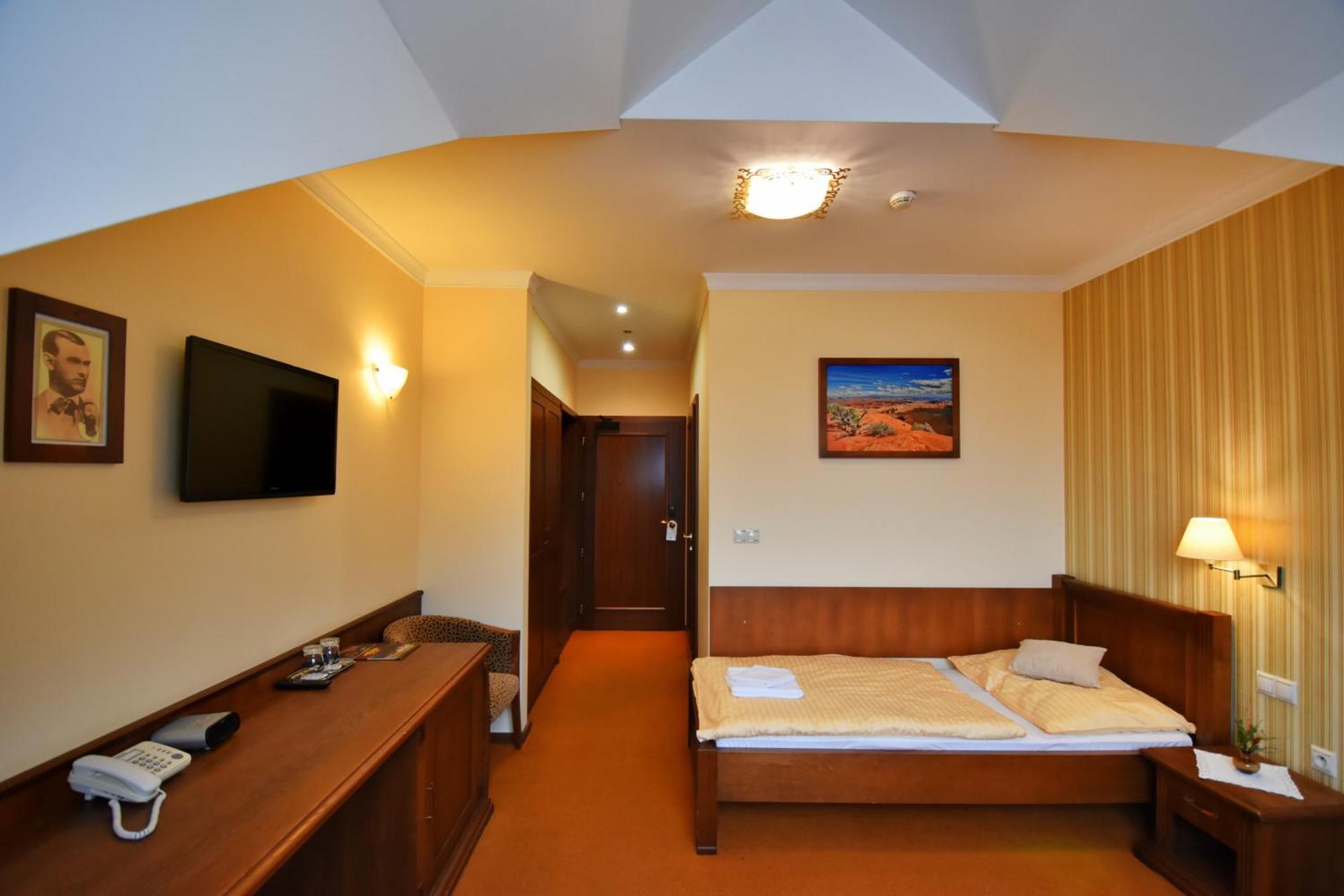 Country Saloon Bela Hotel Ruang foto